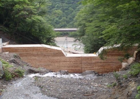 出しの沢復旧治山工事