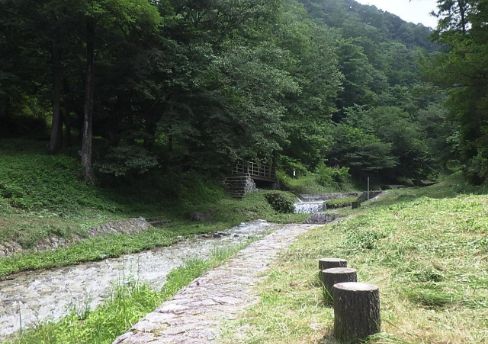 牛伏川